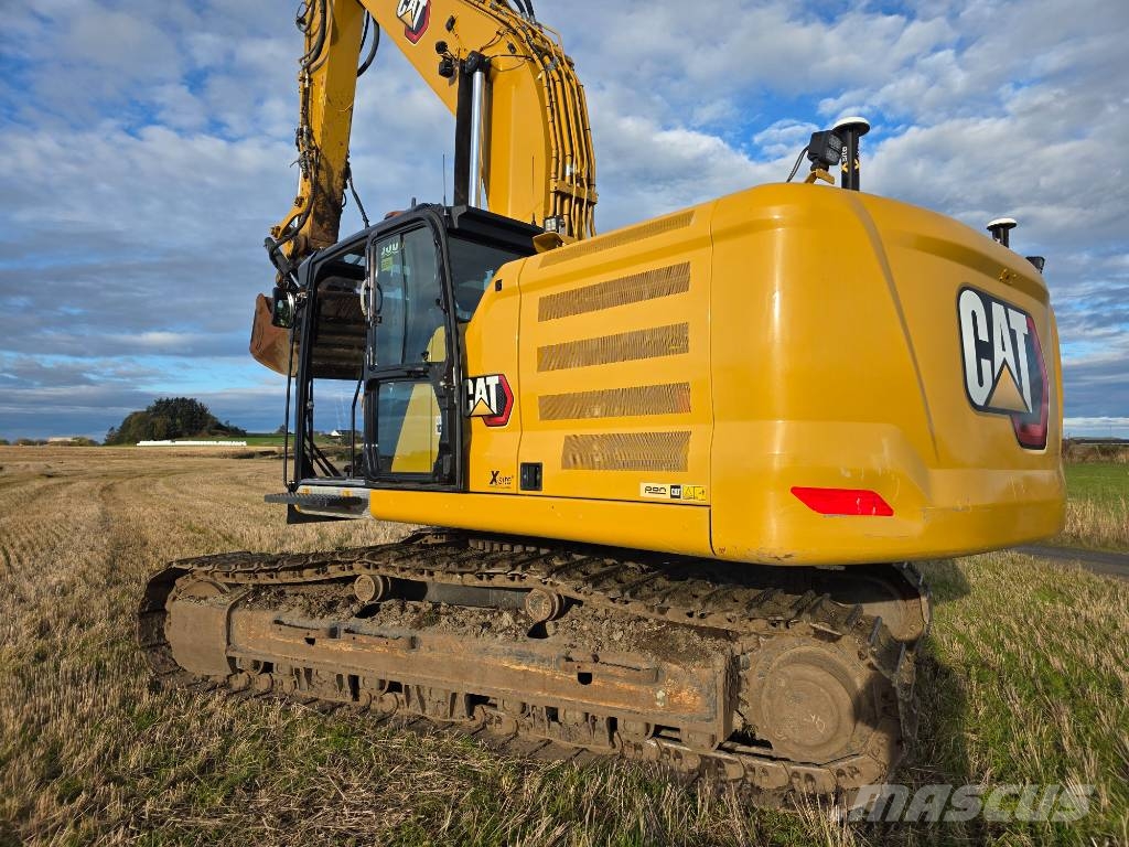 CAT 330 NG with Rototilt and GPS Beltegraver