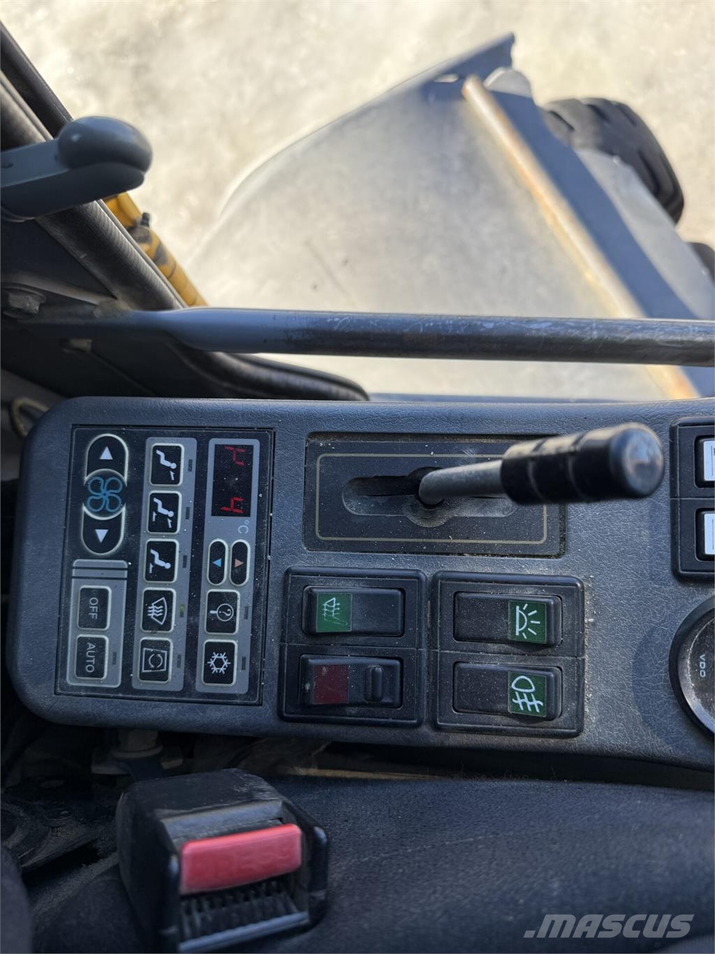 Volvo EW180B Колесни екскаватори