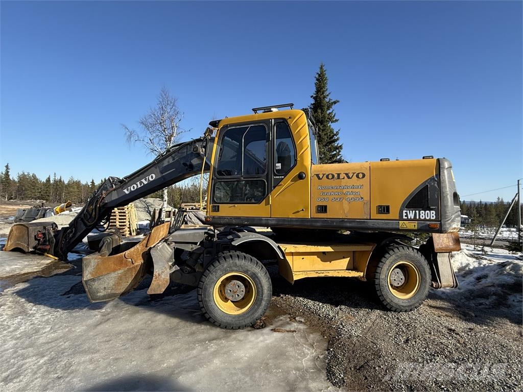 Volvo EW180B Колесни екскаватори