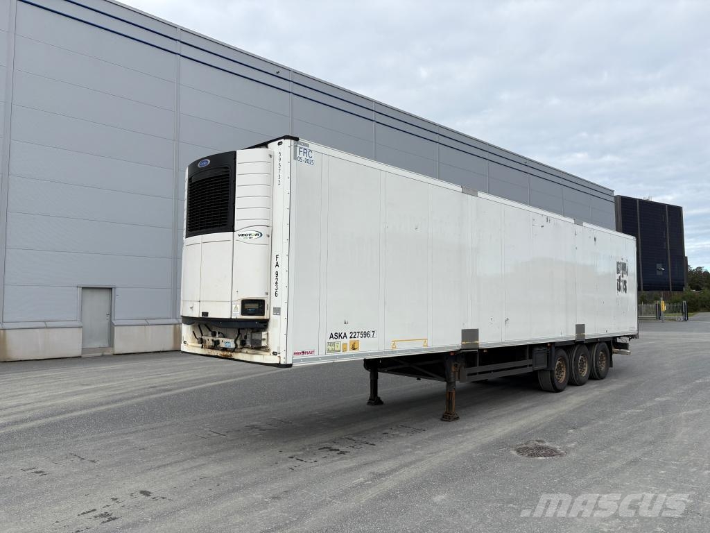 Schmitz Cargobull Trailer Reefer Flower Width & Dual Temp & Double S Temperature controlled semi-trailers