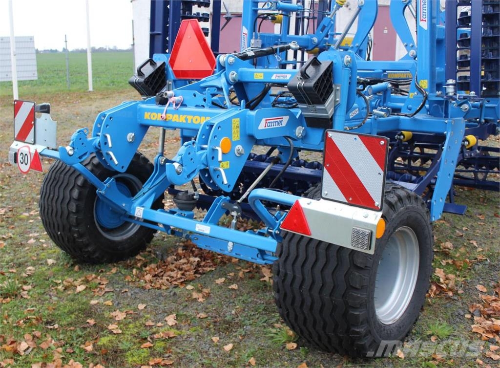 Farmet Kompaktomat K600PS Long مثاقيب مدمجة