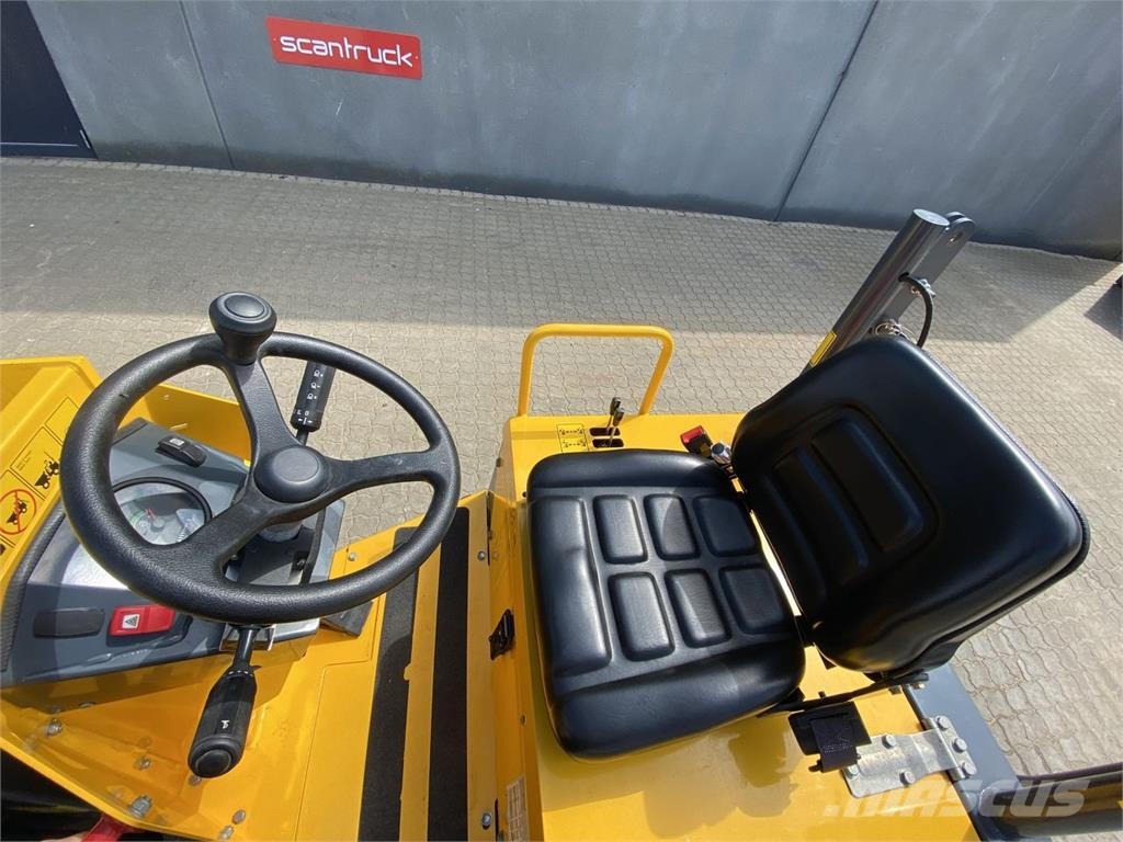 NC ENGINEERING HT1810 Vehículos compactos de volteo