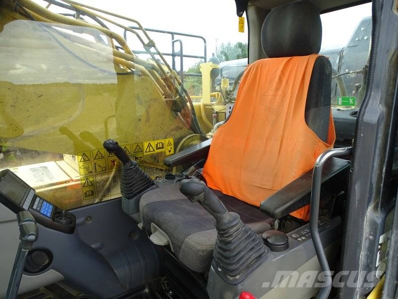 Komatsu PC 490 LC-11 Roomikekskavaatorid