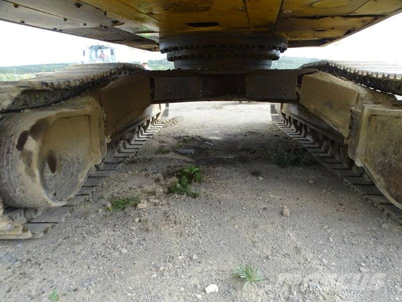 Komatsu PC 490 LC-11 Roomikekskavaatorid