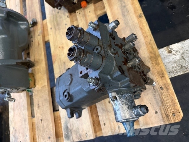 Liebherr R 914 C TRAVELMOTOR FMF 075 Hidraulice