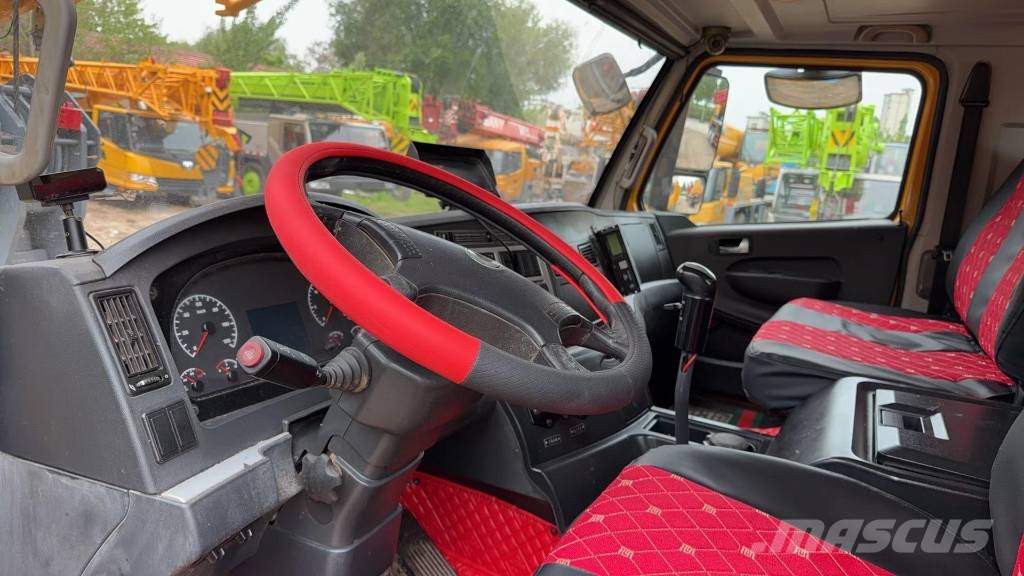 XCMG QY50KA All terrain cranes