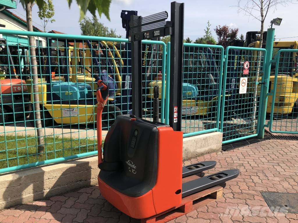 Linde L 10 B /172/ V-2596 OB Apiladores eléctricos autopropulsados