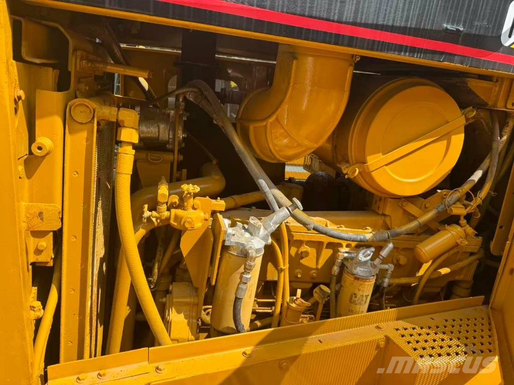 CAT D 8 R Μπουλντόζες με ερπύστριες