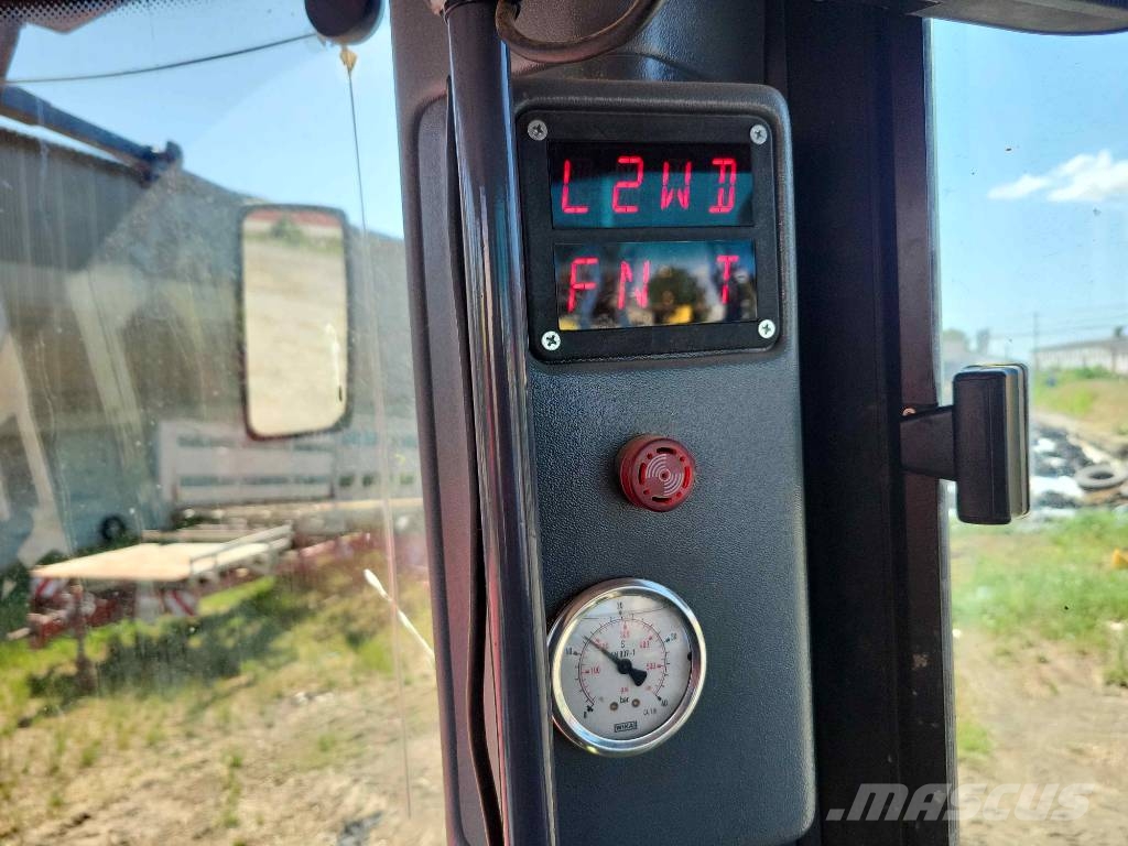 Kirovets K 744 P Traktori