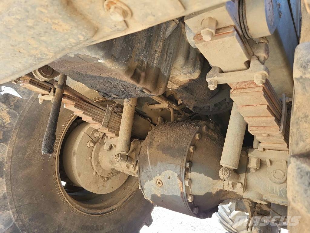 Kirovets K 744 P Traktori