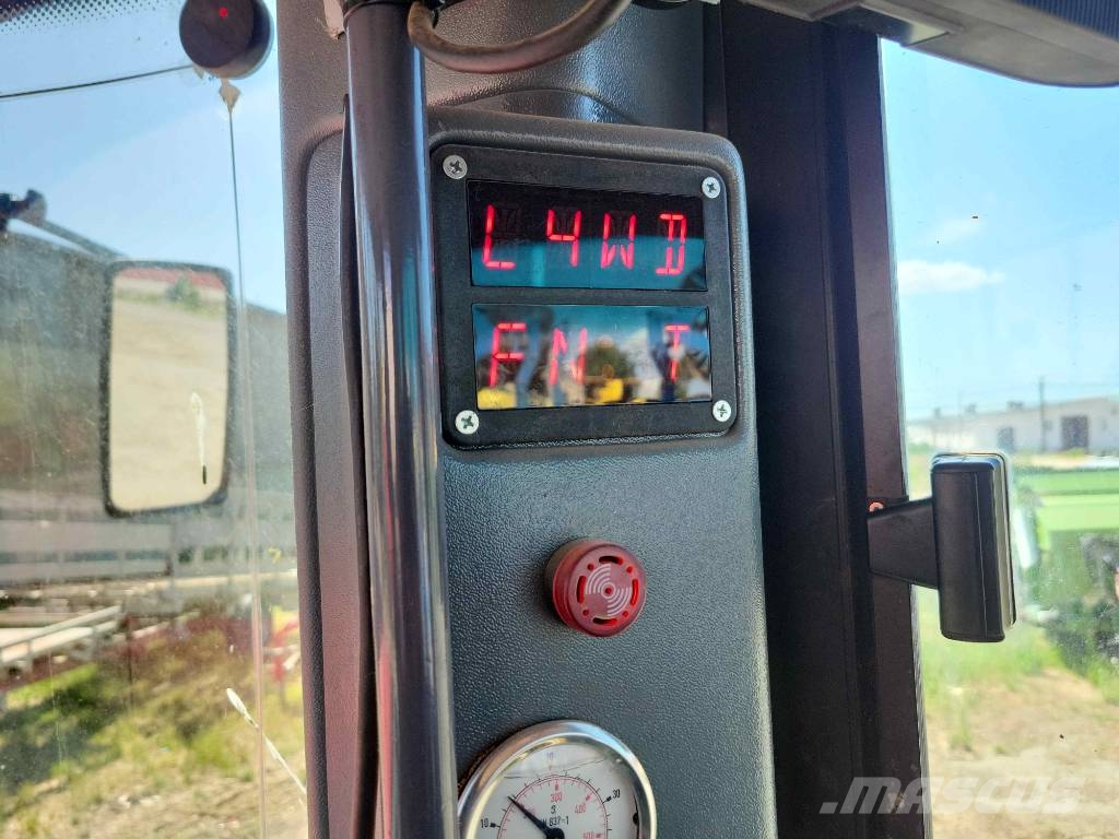 Kirovets K 744 P Traktori