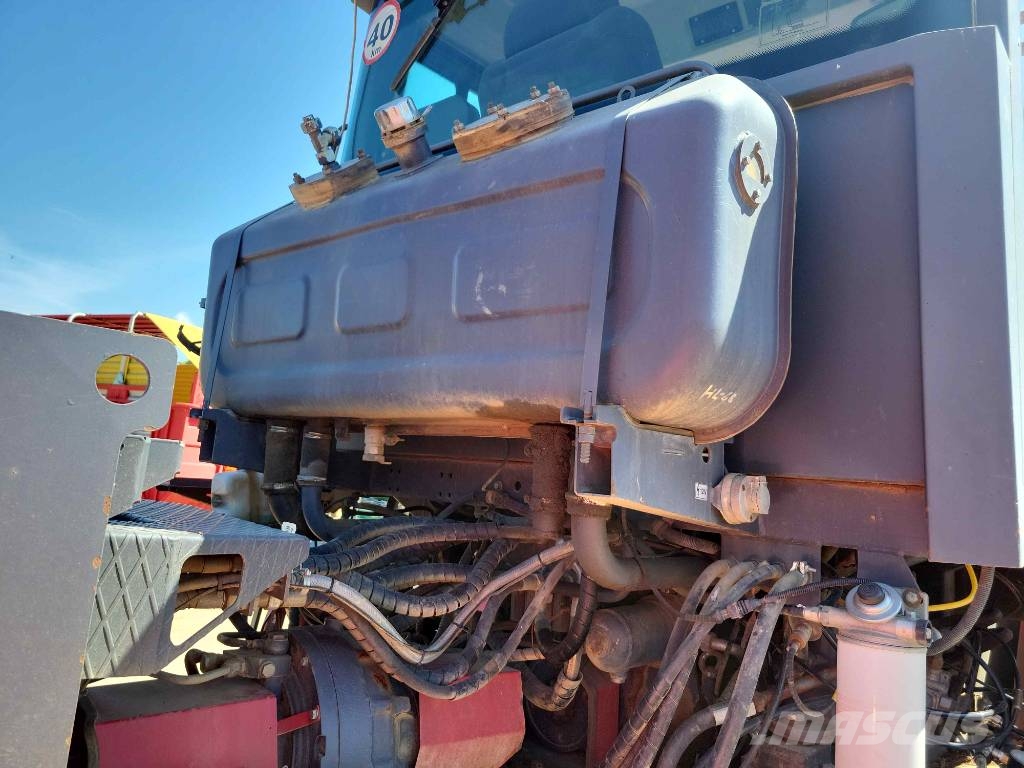 Kirovets K 744 P Traktori