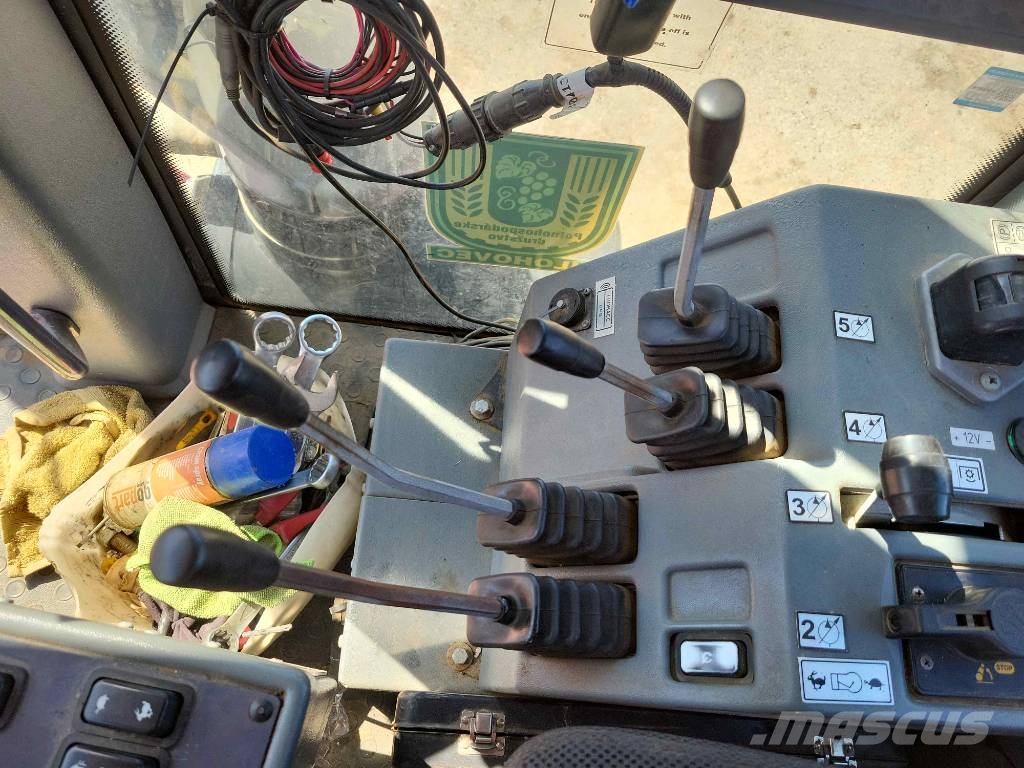 Kirovets K 744 P Traktori
