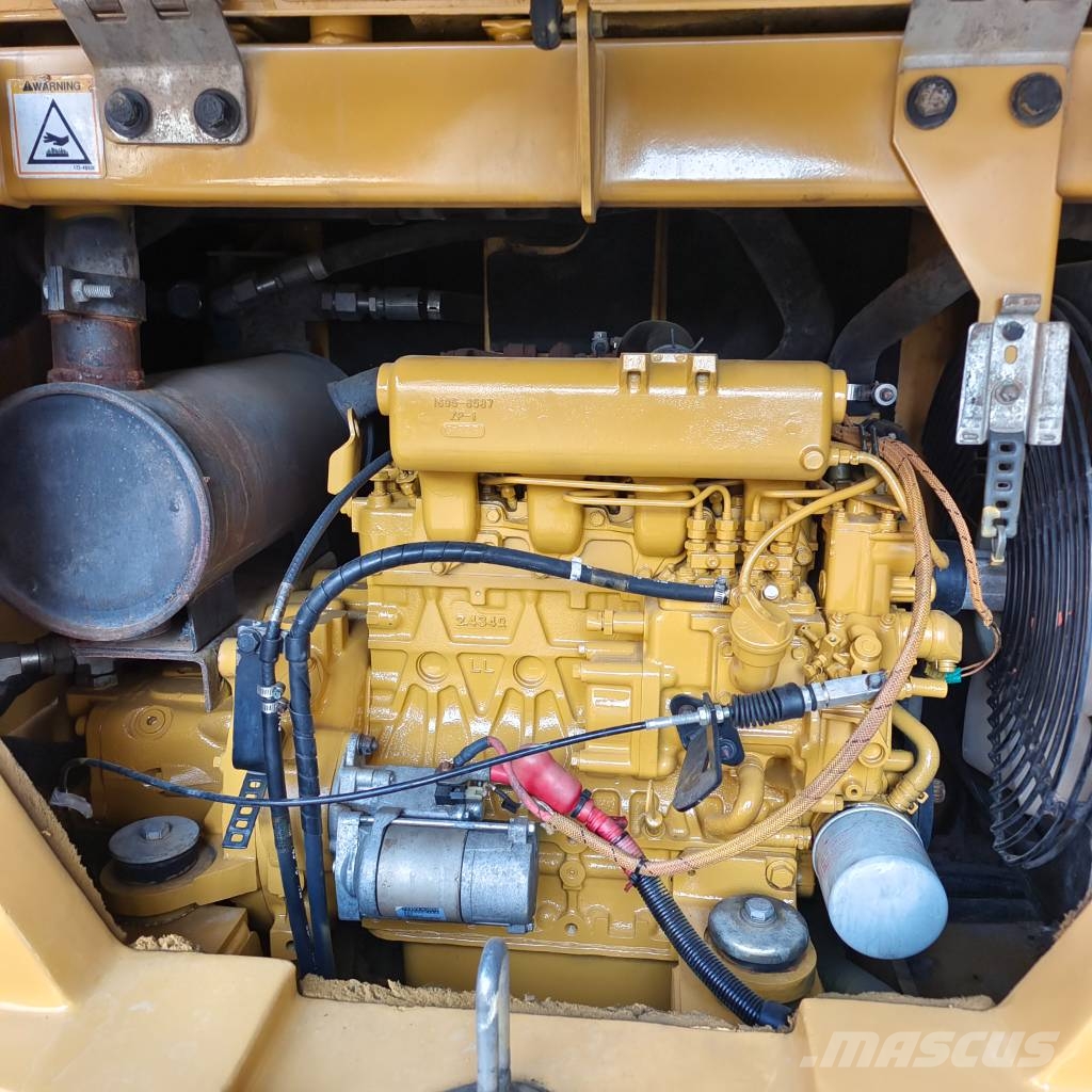 CAT 306E2 Source factory 小型挖掘机