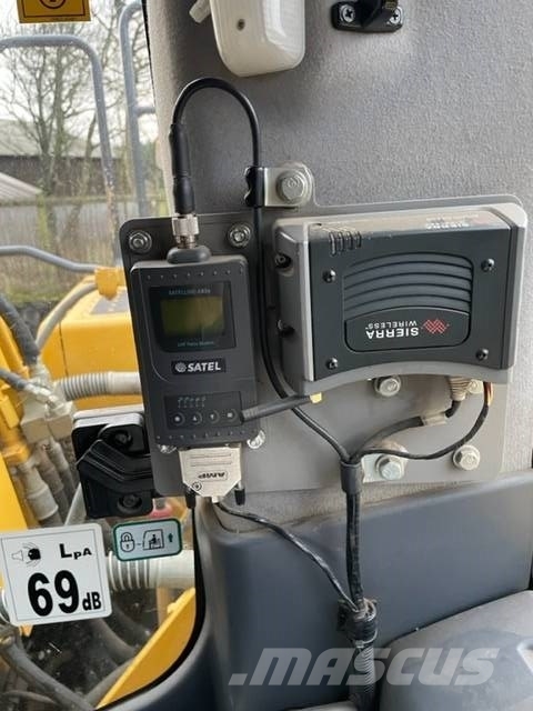 Komatsu PC210 LCI - 10 拖拉机/农用车