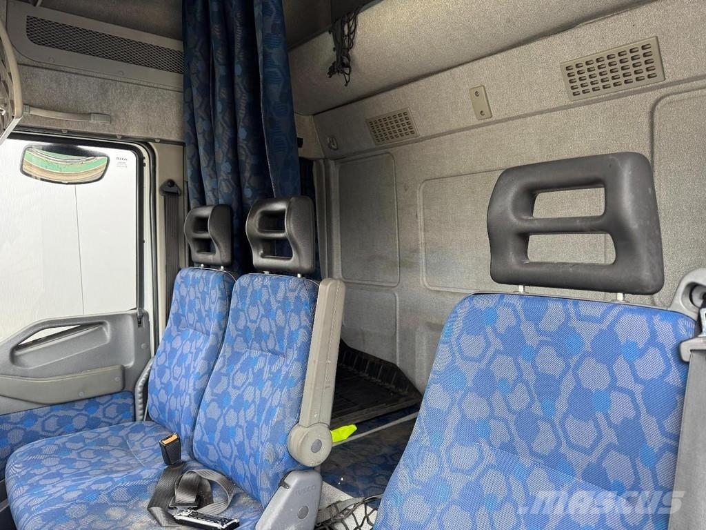 Iveco EURO CARGO 160E25 4X2 + ZEPRO LIFT 2500 KG Furgons