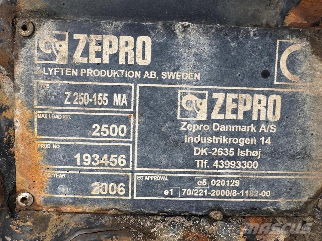 Iveco EURO CARGO 160E25 4X2 + ZEPRO LIFT 2500 KG Furgons