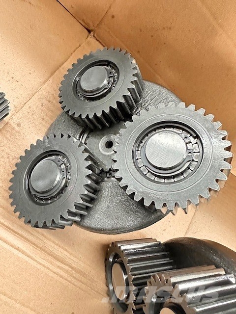 Fuchs MHL 330/331/340 USED SWING GEARS LINDE GD 6 Převodovka
