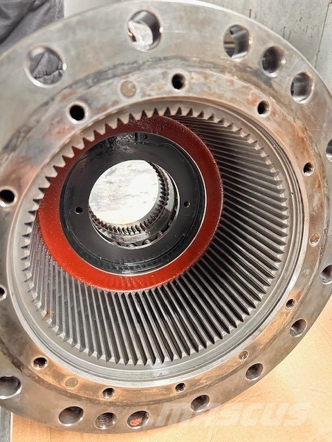 Fuchs MHL 330/331/340 USED SWING GEARS LINDE GD 6 Převodovka