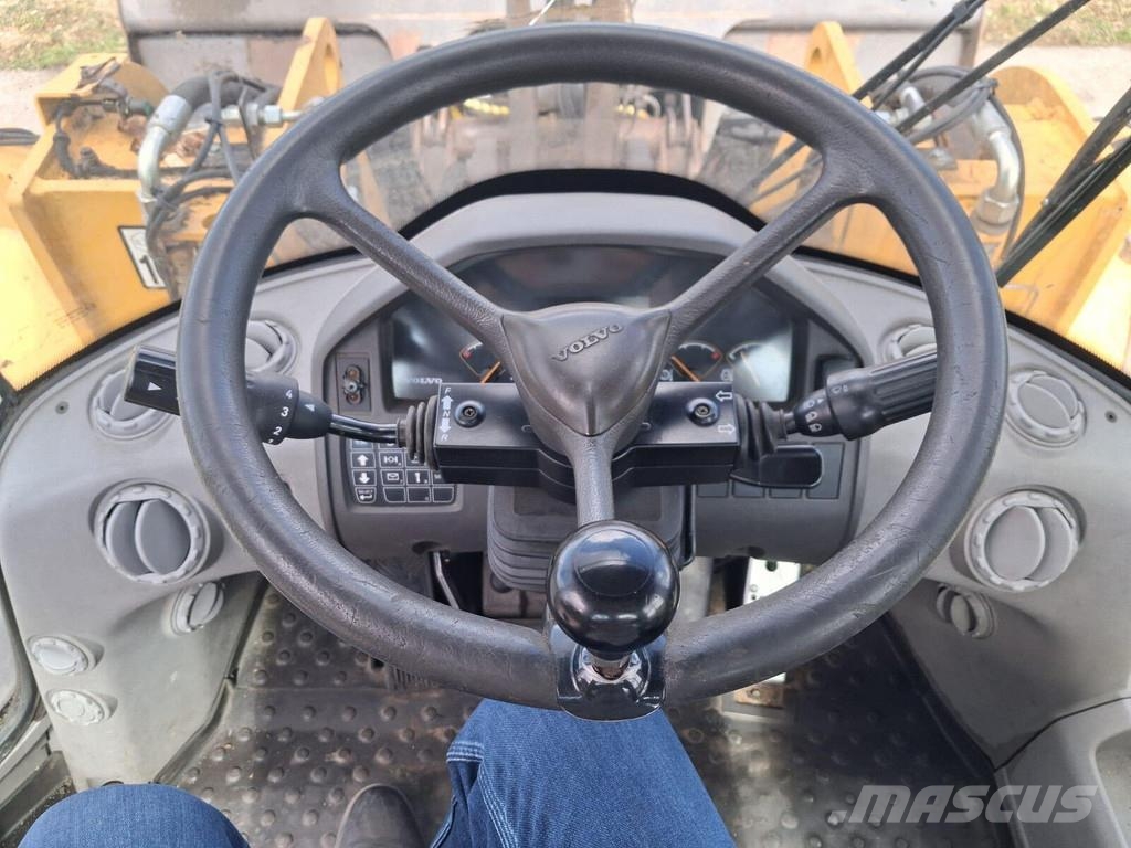 Volvo L120F Hjullastare
