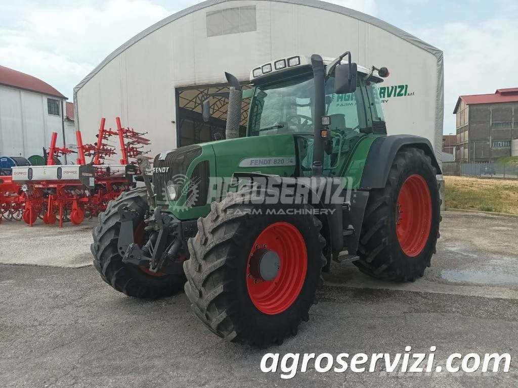 Fendt 820 Vario Tractoren