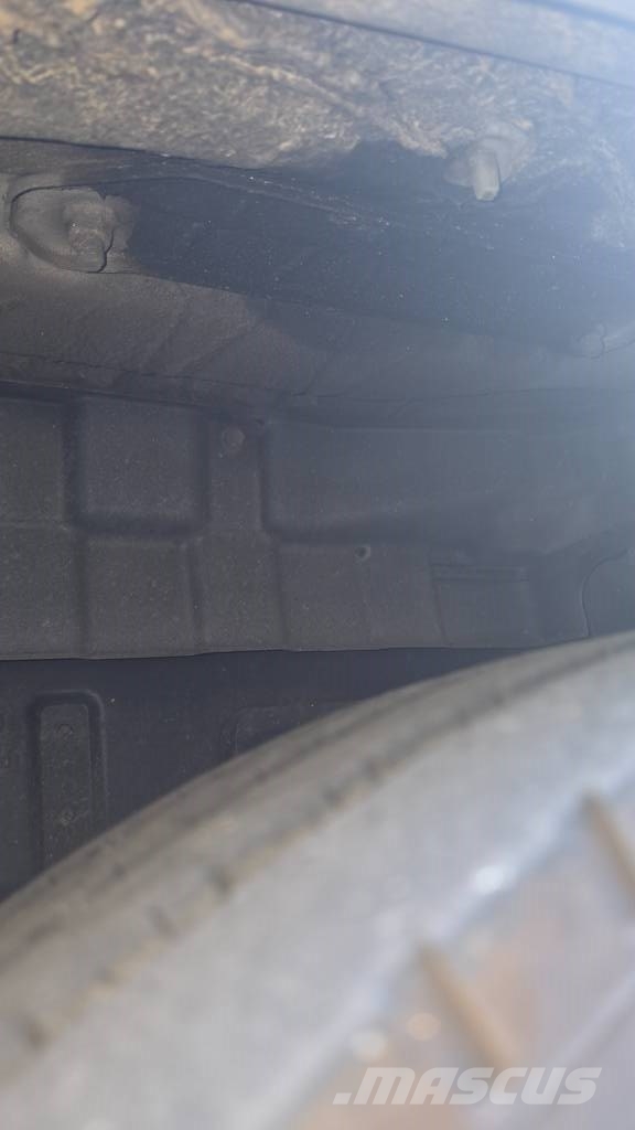 Hansin HS300 トラック高所作業車
