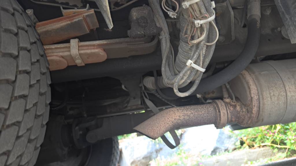 Hansin HS300 トラック高所作業車
