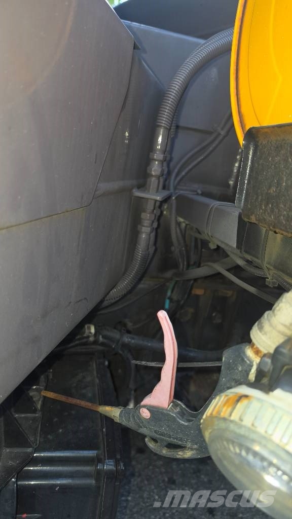 Hansin HS300 トラック高所作業車
