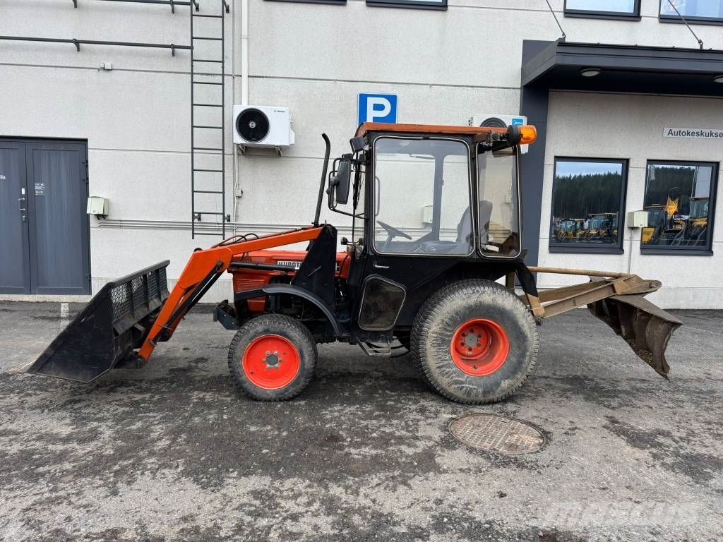 Kubota L245