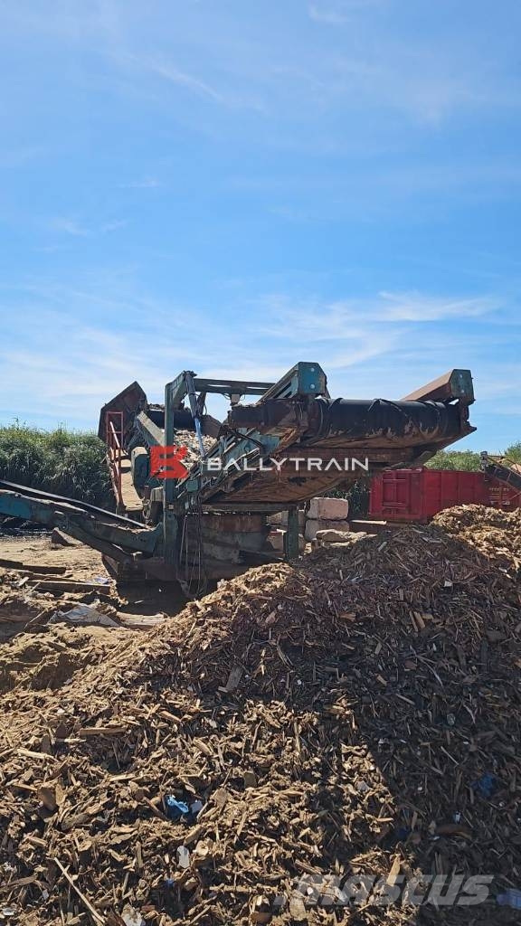 PowerScreen Warrior 1800 Scalping Screen Przesiewacze