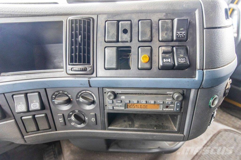 Volvo FH 400 - DAMAGED GEARBOX 中古トラクターヘッド | トレーラーヘッド