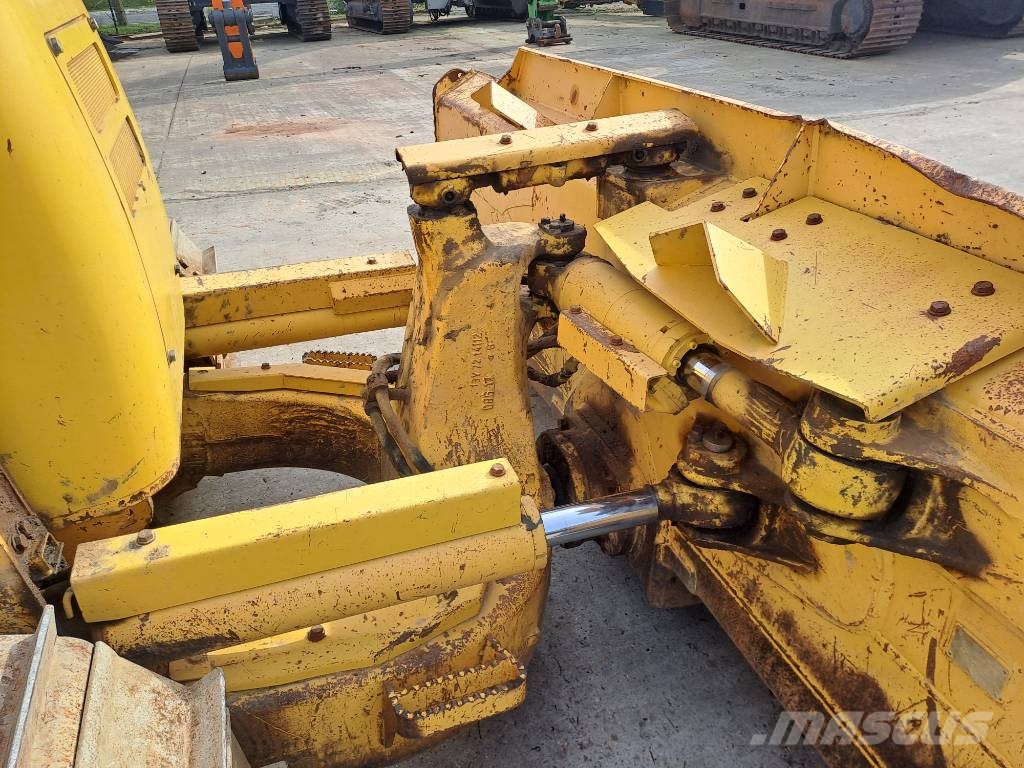 Komatsu D61PXi-24 Bulldozer