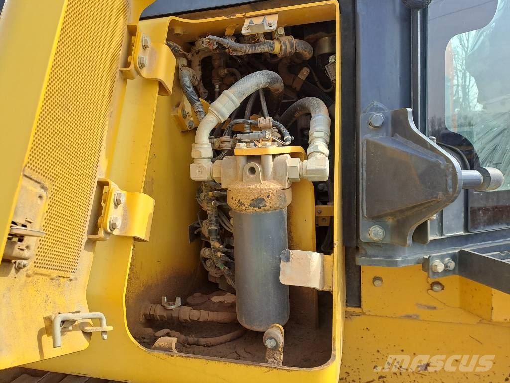 Komatsu D61PXi-24 Bulldozer