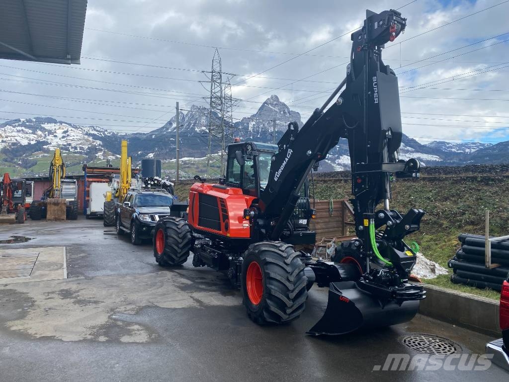 Euromach R855 Super Forester Pelle sur pneus