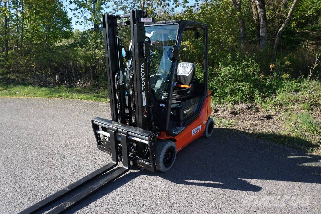 Toyota 9FB20T Elmotviktstruckar