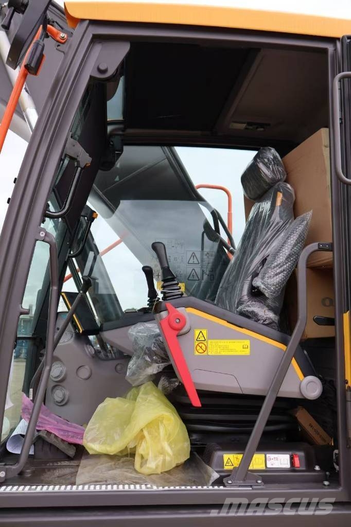 Volvo EC 200 Crawler excavators