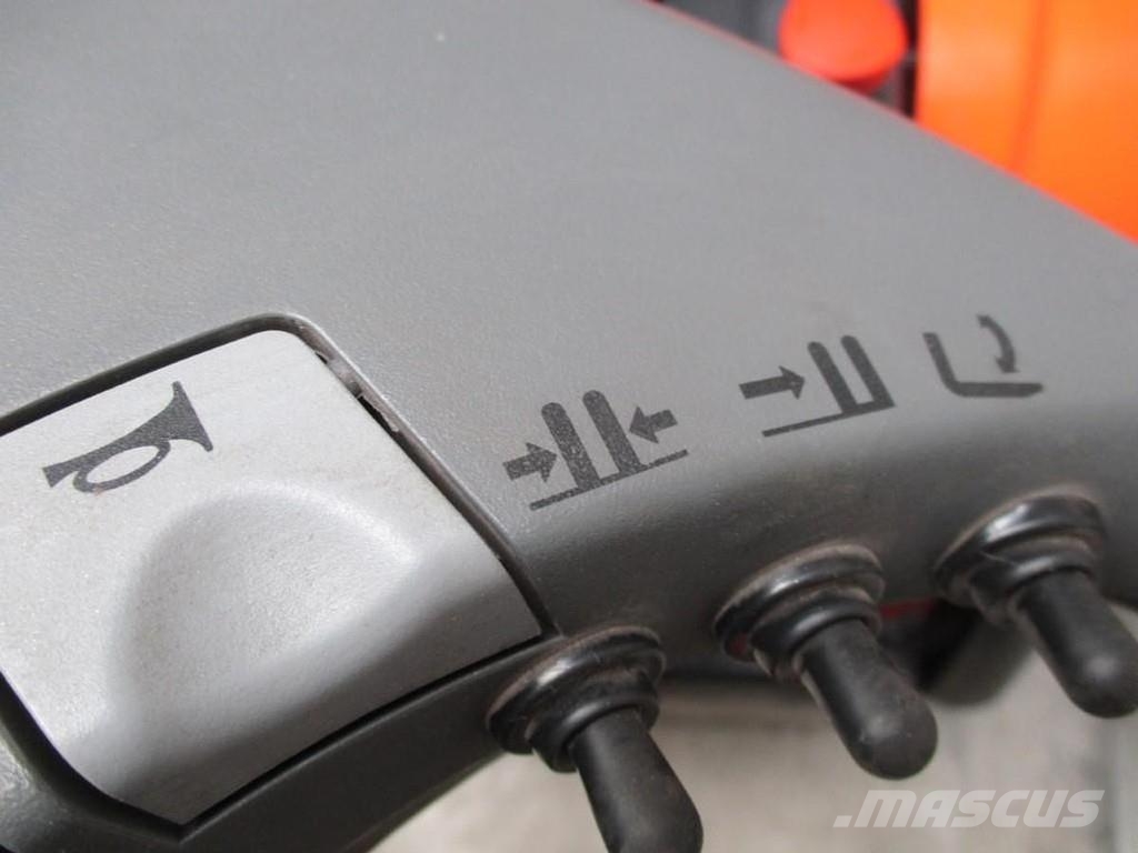 BT SPE 120 XR Самоходные электрические тележки