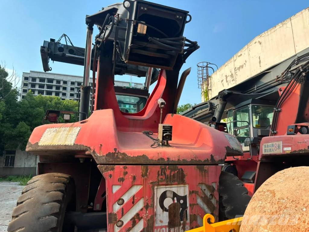 Kalmar DRT 450 رافعات حاويات