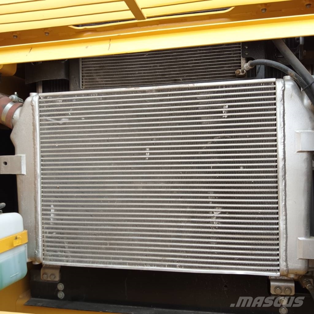 Komatsu PC 360-7 Paletli ekskavatörler