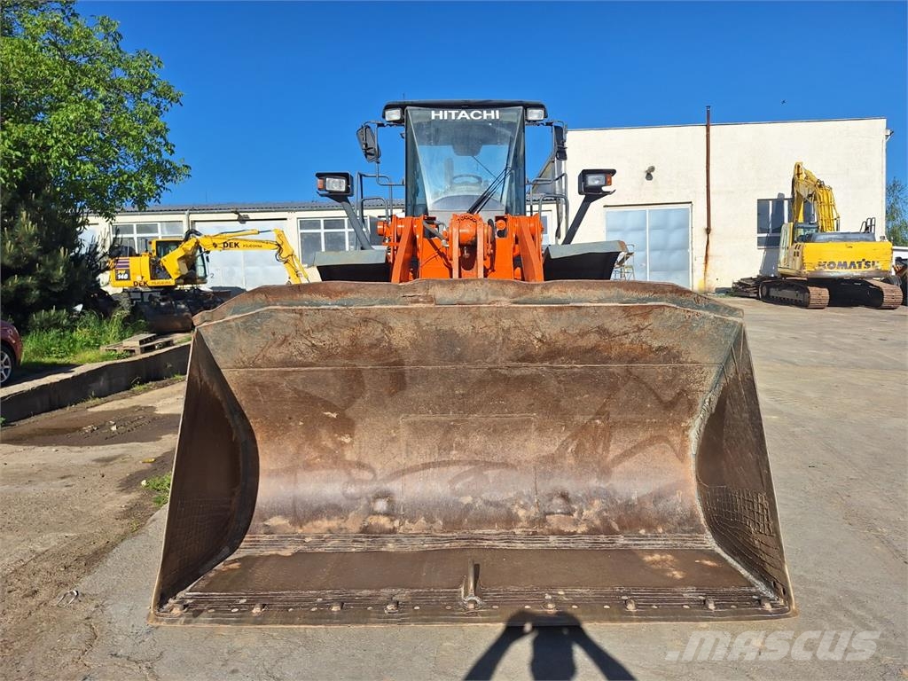 Hitachi ZW 250 4X4 Outros