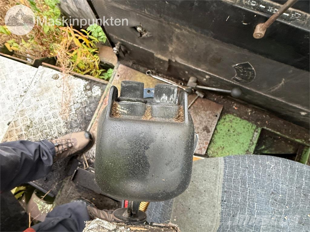 Bruunett MIN 678 F Forvarderi