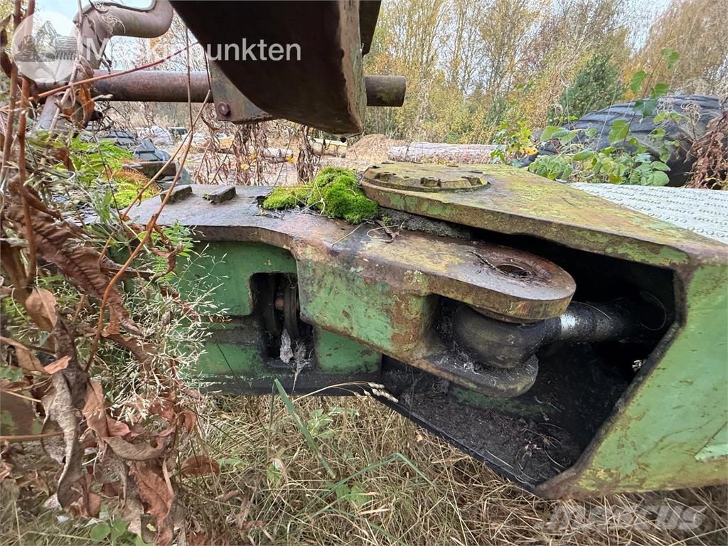 Bruunett MIN 678 F Forvarderi