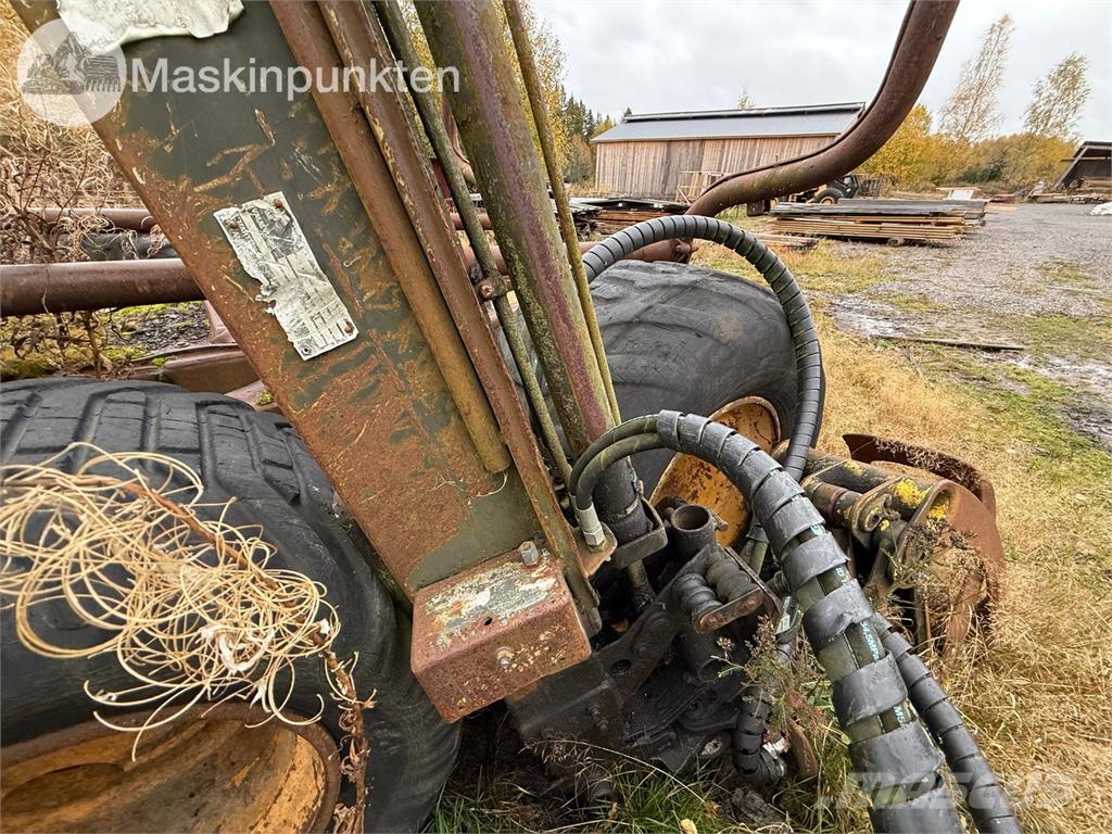 Bruunett MIN 678 F Forvarderi