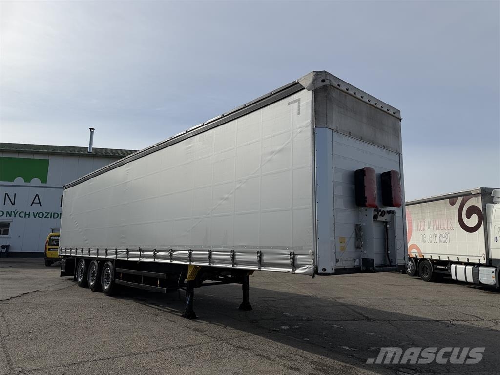 Schmitz Cargobull VIN 491 篷布半拖車