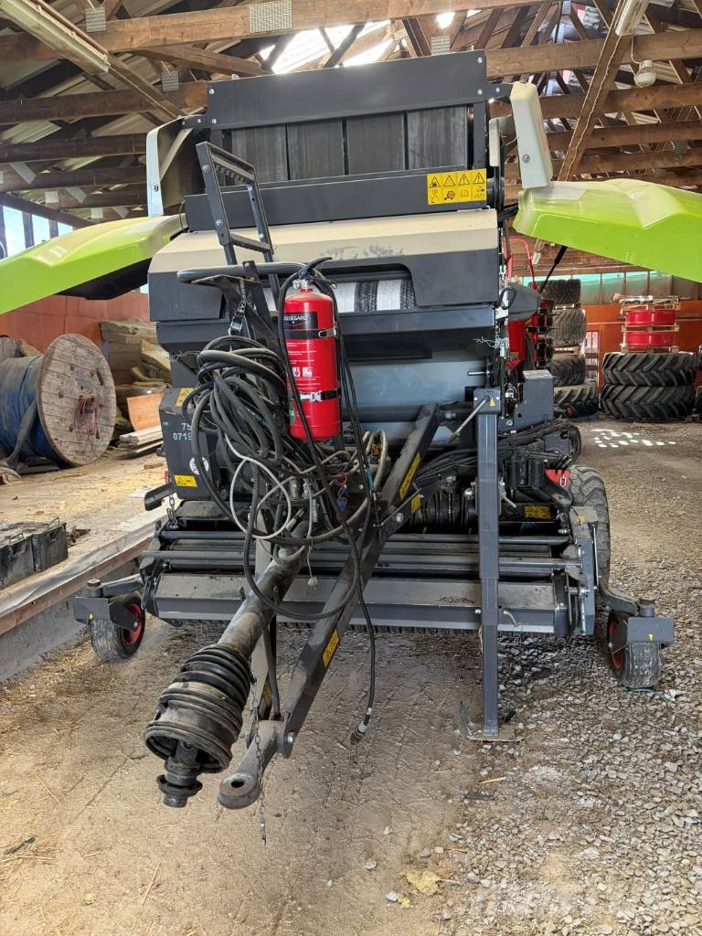 CLAAS Variant 485 RC Ruloonpressid