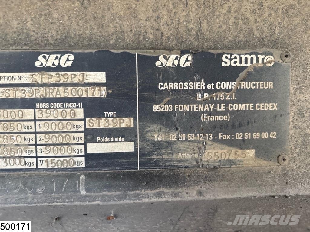 Samro gesloten bak Sanduk poluprikolice