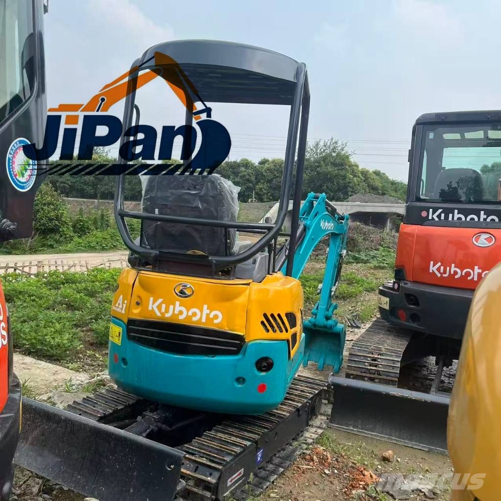 Kubota U 20 小型挖掘机