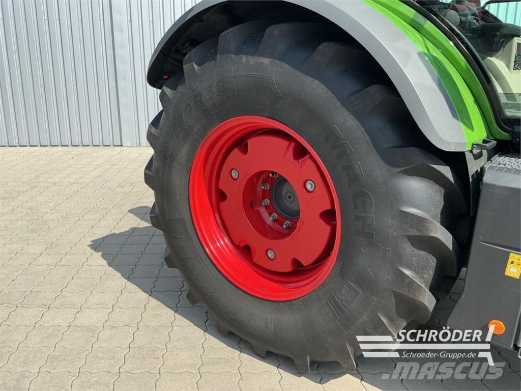 Fendt 724 VARIO GEN6 POWER PLUS Traktorji