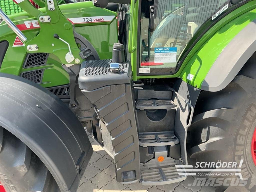 Fendt 724 VARIO GEN6 POWER PLUS Traktorji