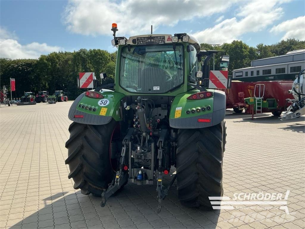 Fendt 724 VARIO GEN6 POWER PLUS Traktorji